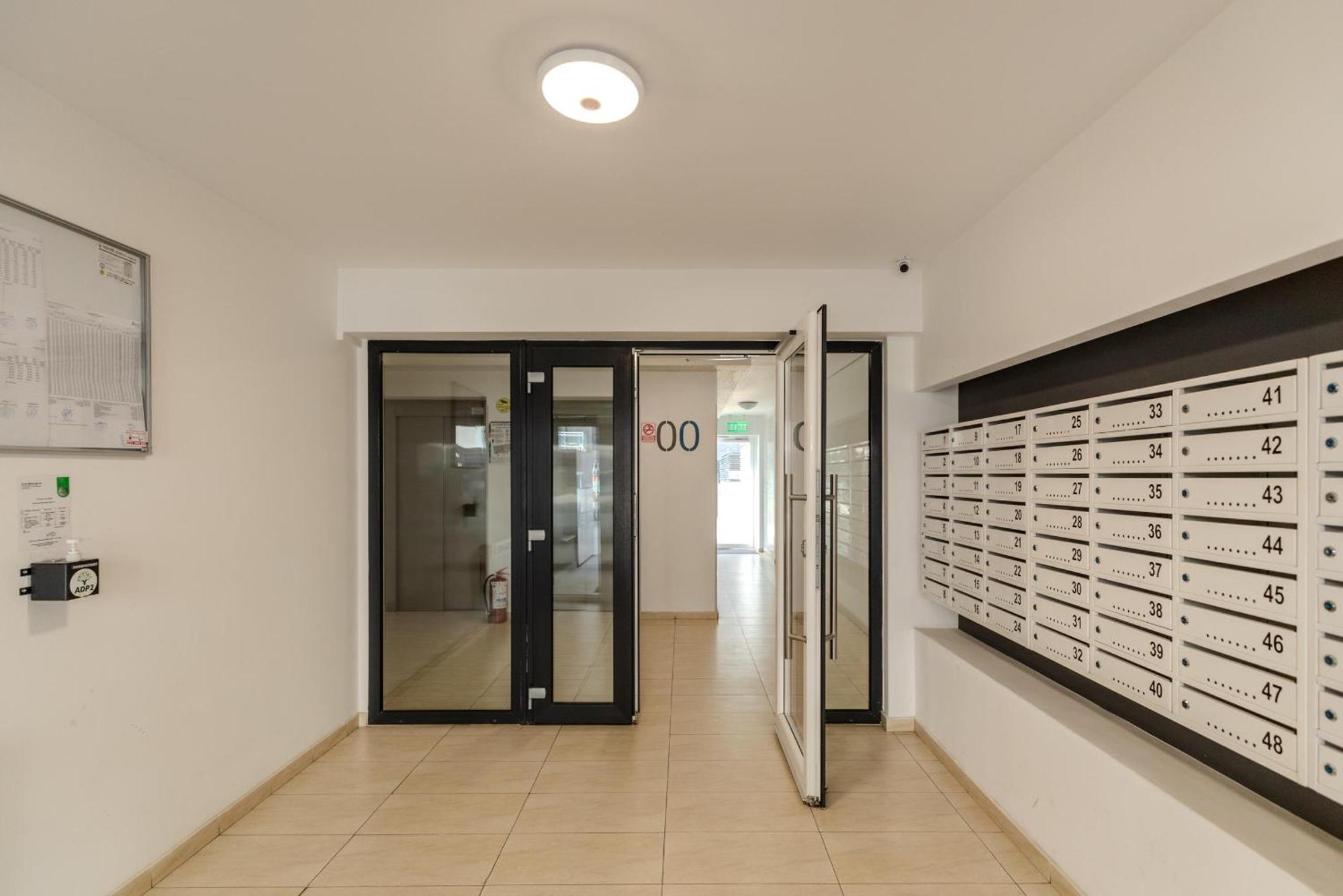 Perfect Stay: Urban Heaven In Aviatiei Business Area Bukarest Eksteriør billede