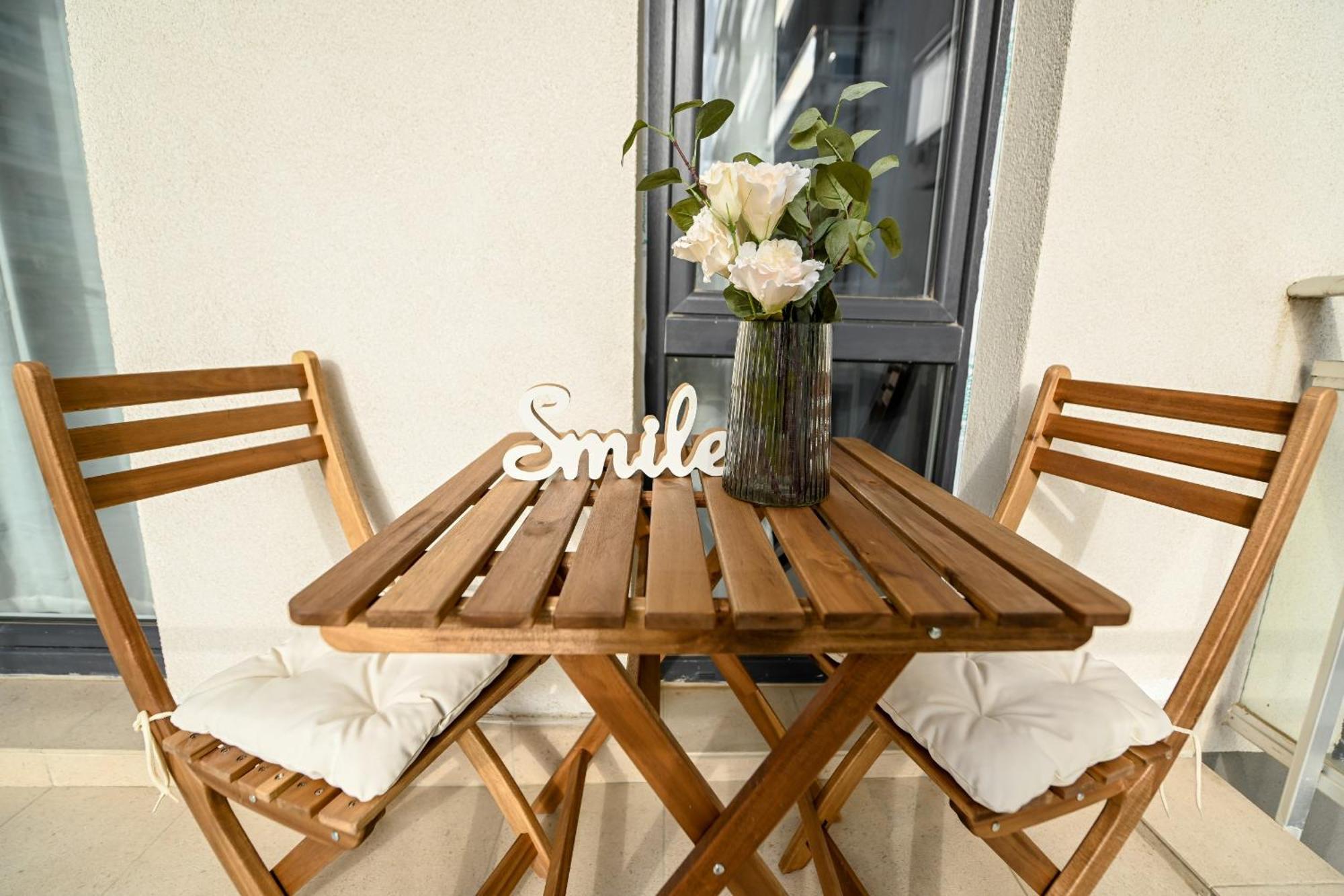 Perfect Stay: Urban Heaven In Aviatiei Business Area Bukarest Værelse billede